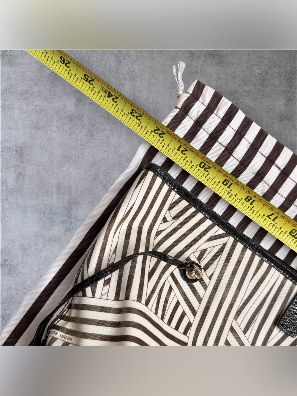 Classic Henri Bendel Signature Striped Tote with Dust Bag - Picture 7 of 17